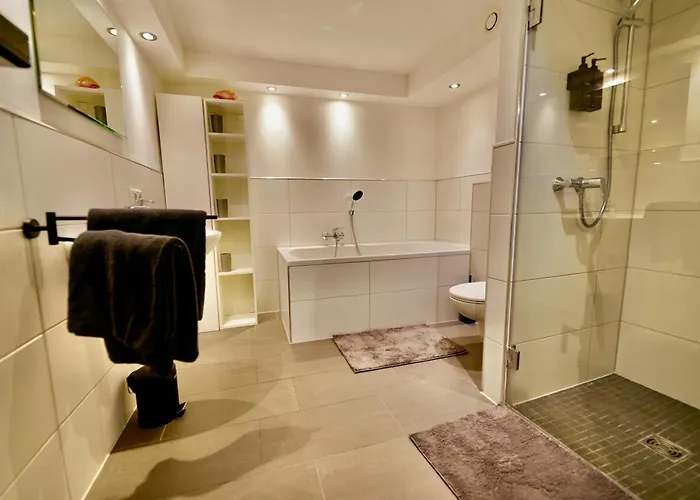 Maisonette Loft Near Cathedral Apartman *